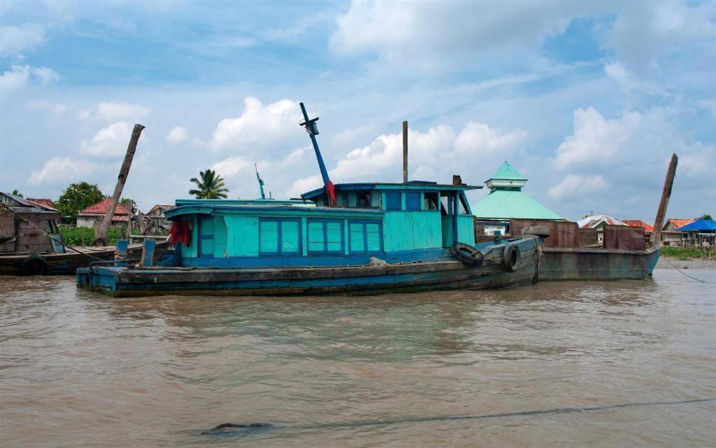 Hotel Sriwijaya 99 パレンバン エクステリア 写真